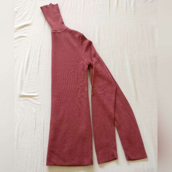 NWOT Uniqlo 100% Merino Wool Ribbed Turtleneck Sweater Size M - Picture 12 of 14